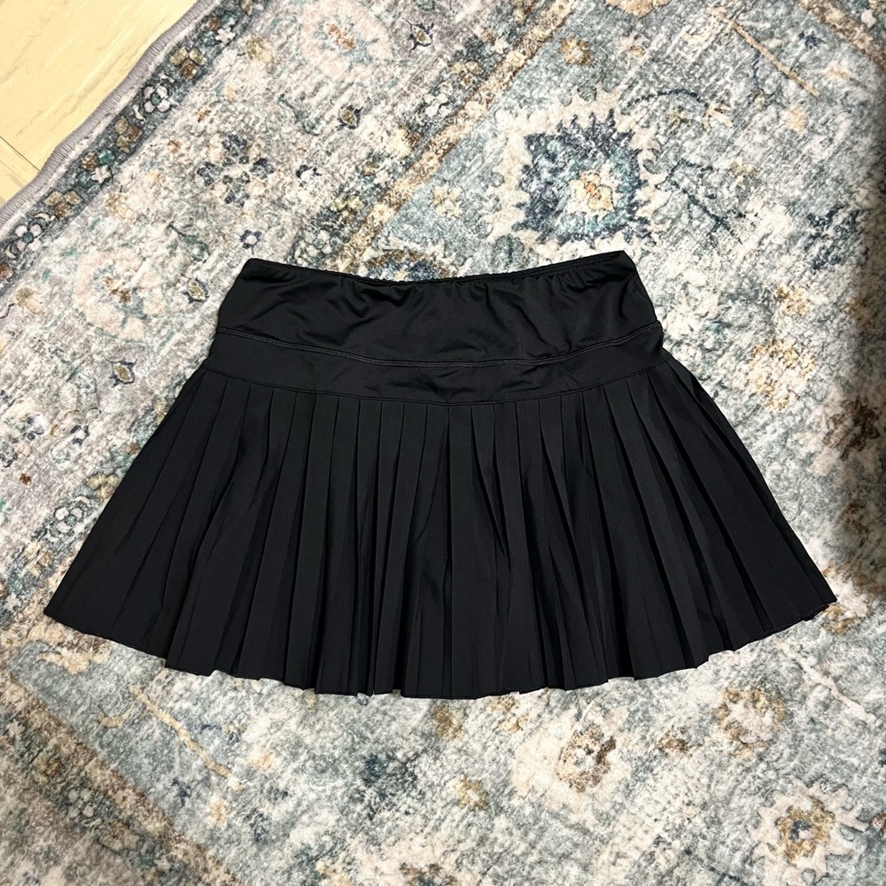Elegant Black Pleated Skirt